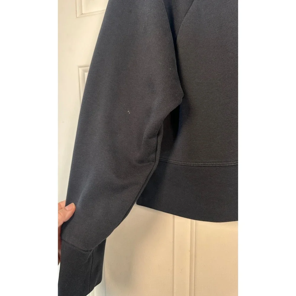 Nike Dri-FIT Black Cropped Sweatshirt Embossed‎ Logo Athleisure Womens Medium